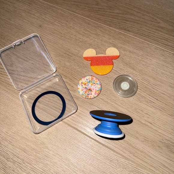 PopSocket Bundle - Picture 4 of 6